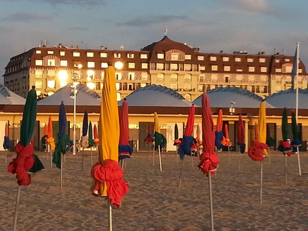 Апартаменти Chez Coco, 7 Persons, Triangle D'Or, Hypercentre Довіль Екстер'єр фото